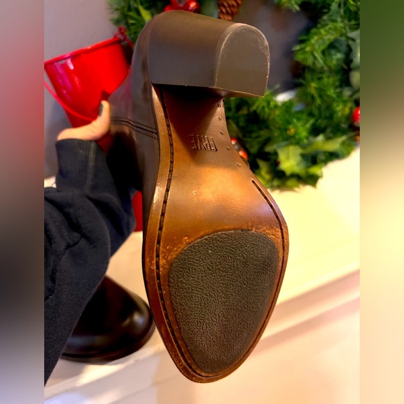 🎄STUNNING FRYE BOOTS 👢 - Picture 3 of 6
